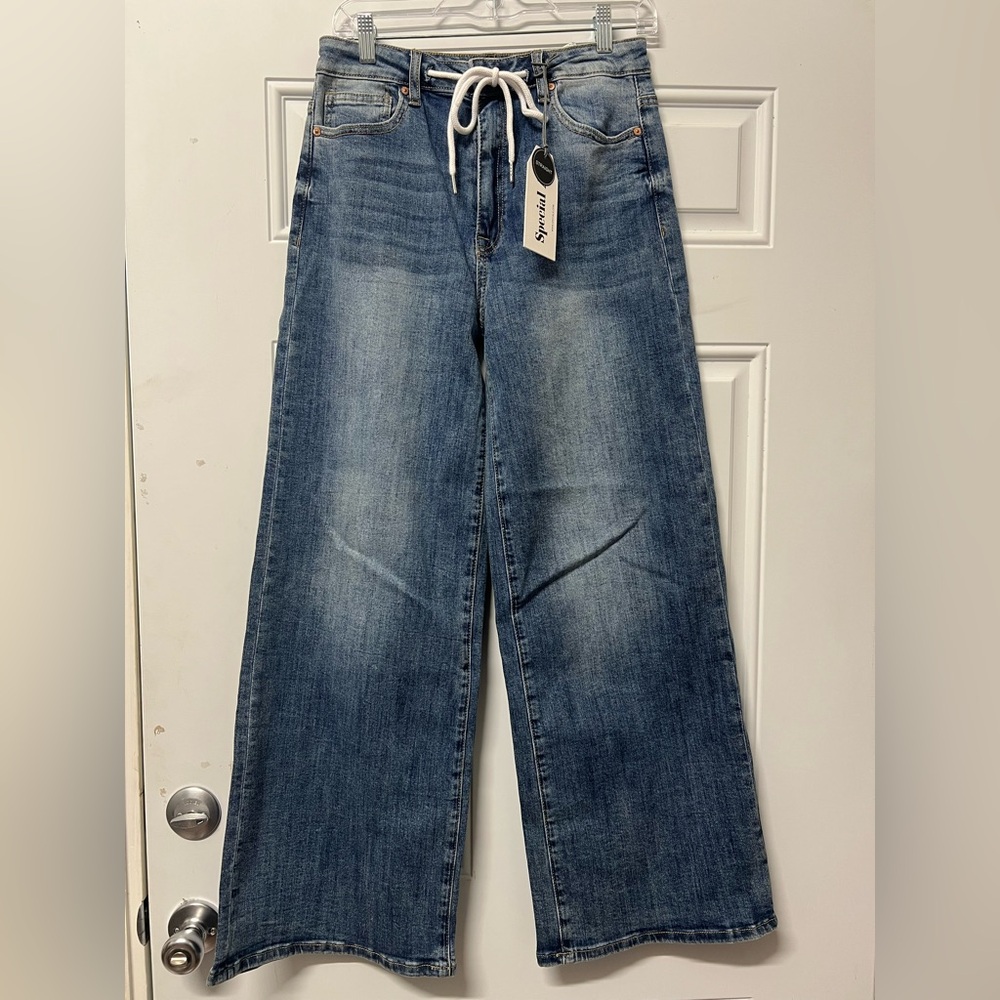 Special A straight wide leg 7/28
